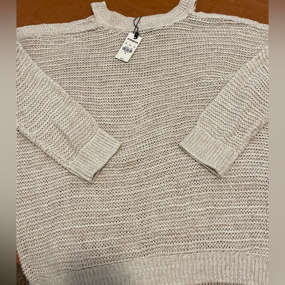 Express open shoulder sweater, size M, NWT, never worn - Picture 2 of 2